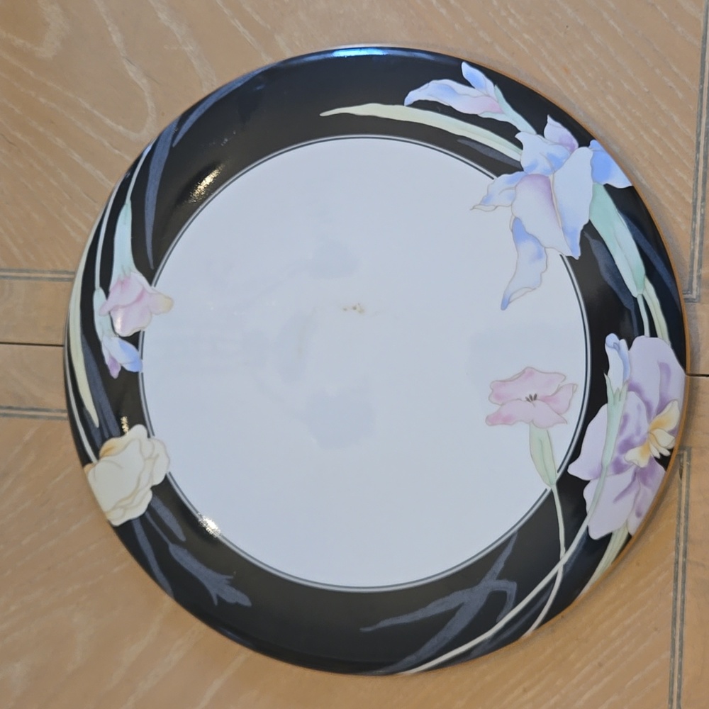 Charisma black cake plate